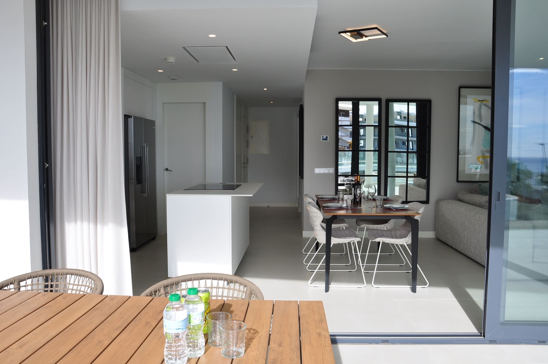 Move-in ready luxury apartment in Higuerón West with sea views and high-end finishes For sale with MDR Luxury Homes 0092 Move-in ready luxury apartment in Higuerón West with sea views and high-end finishes. For sale with MDR Luxury Homes.